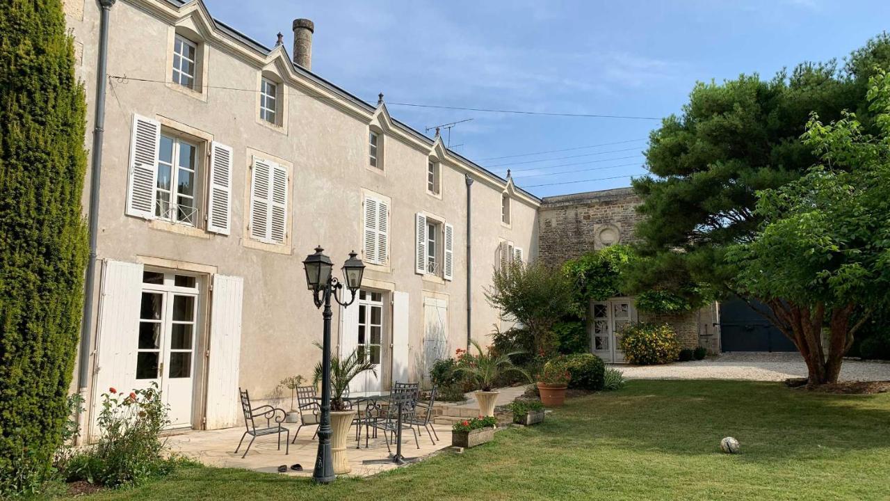 Mazette! Le Chateau Niort Eksteriør billede