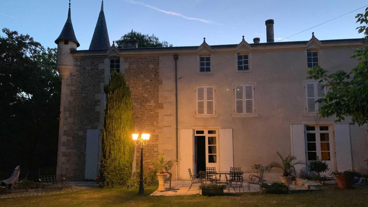 Mazette! Le Chateau Niort Eksteriør billede